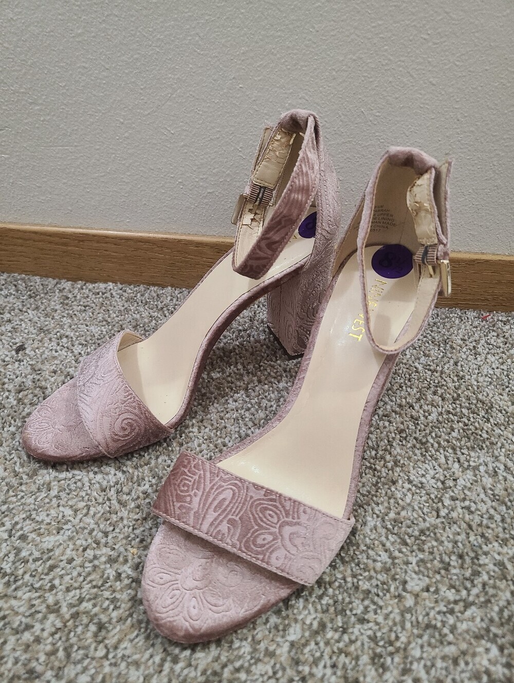 Nine West Abrah Dusty Pink Velvet Embossed Chunky Heel Sandals Wedding - Picture 2 of 5